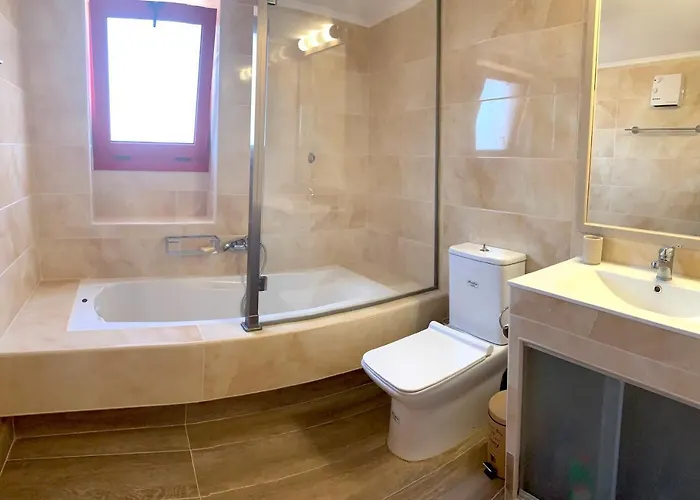 A&b Rhodes Apartment *